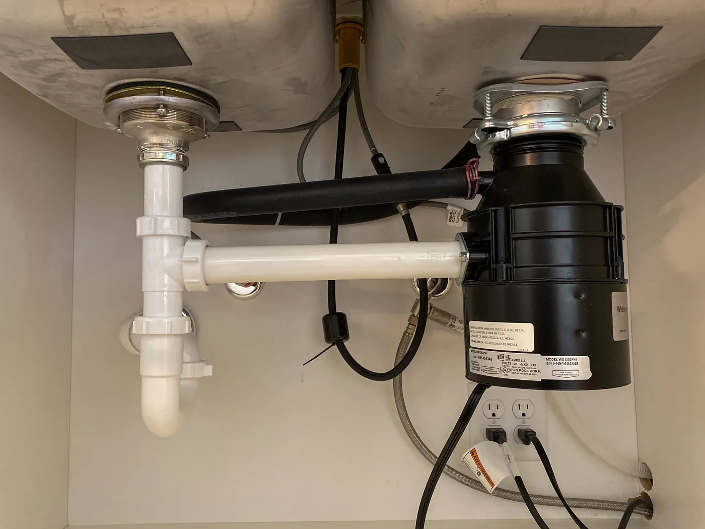 Garbage Disposal Leak in a Ventura home